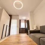 Διαμέρισμα Neon Waves By Adriatic Living Golem (Tirana)