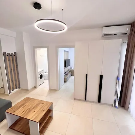 Neon Waves By Adriatic Living * 골렘