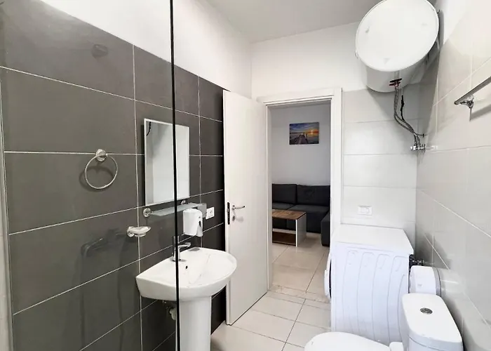 Daire Neon Waves By Adriatic Living Golem (Tirana)