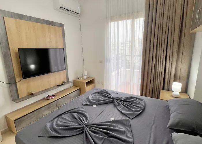 Neon Waves By Adriatic Living Daire